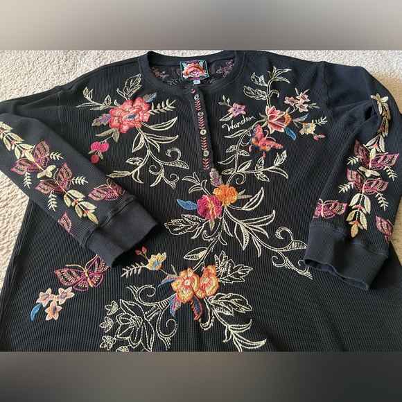 Johnny Was Taline M Floral Heavily Embroidered Thermal Black Cotton Henley Top - Picture 12 of 16